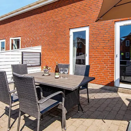 5 Person In Romo-by Traum * Sonderby (Romo)