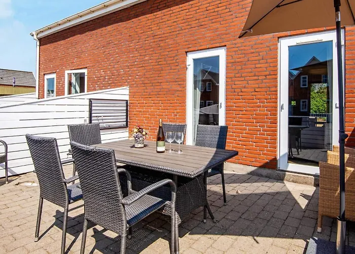 5 Person In Romo-by Traum * Sønderby